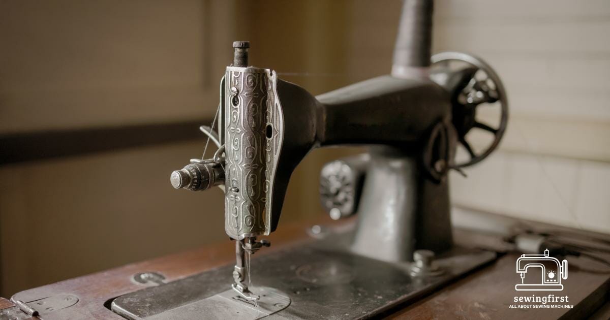 How to Get Rust Off Vintage Sewing Machine The Right Way!
